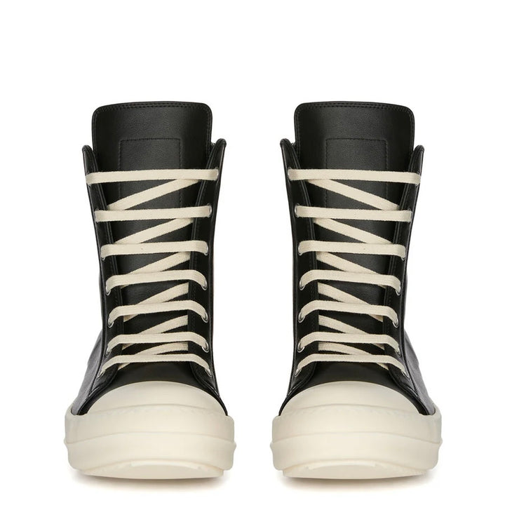 SNEAKS