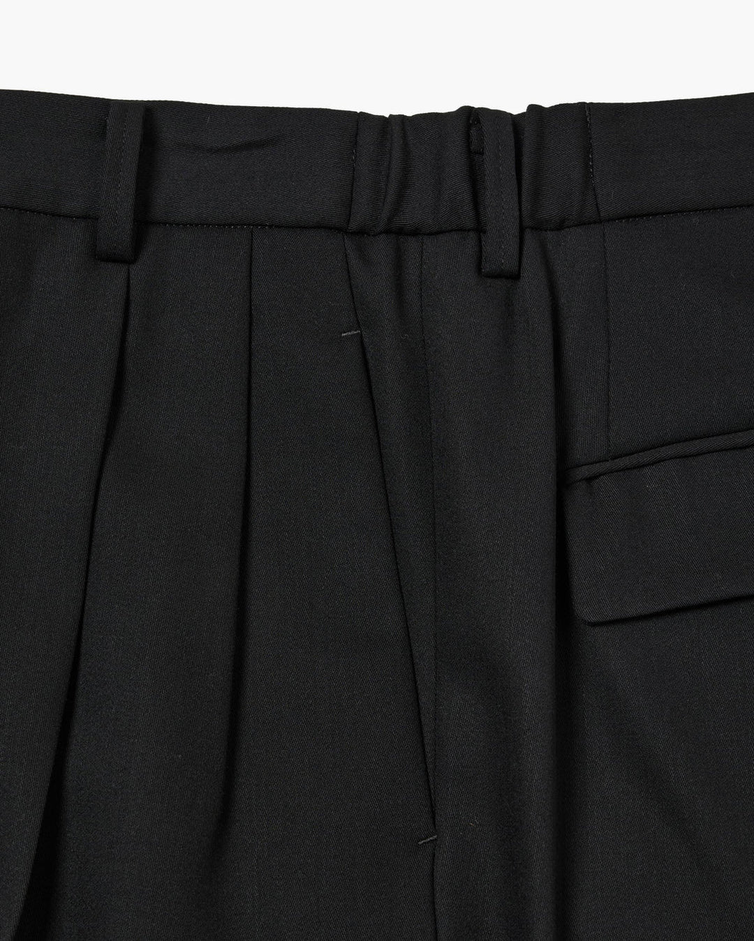 TWO-TUCKS WIDE TROUSERS