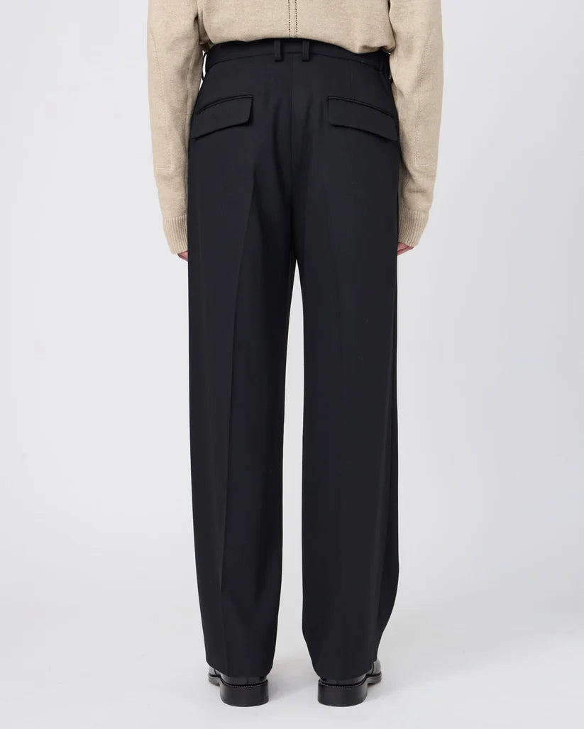 TWO-TUCKS WIDE TROUSERS