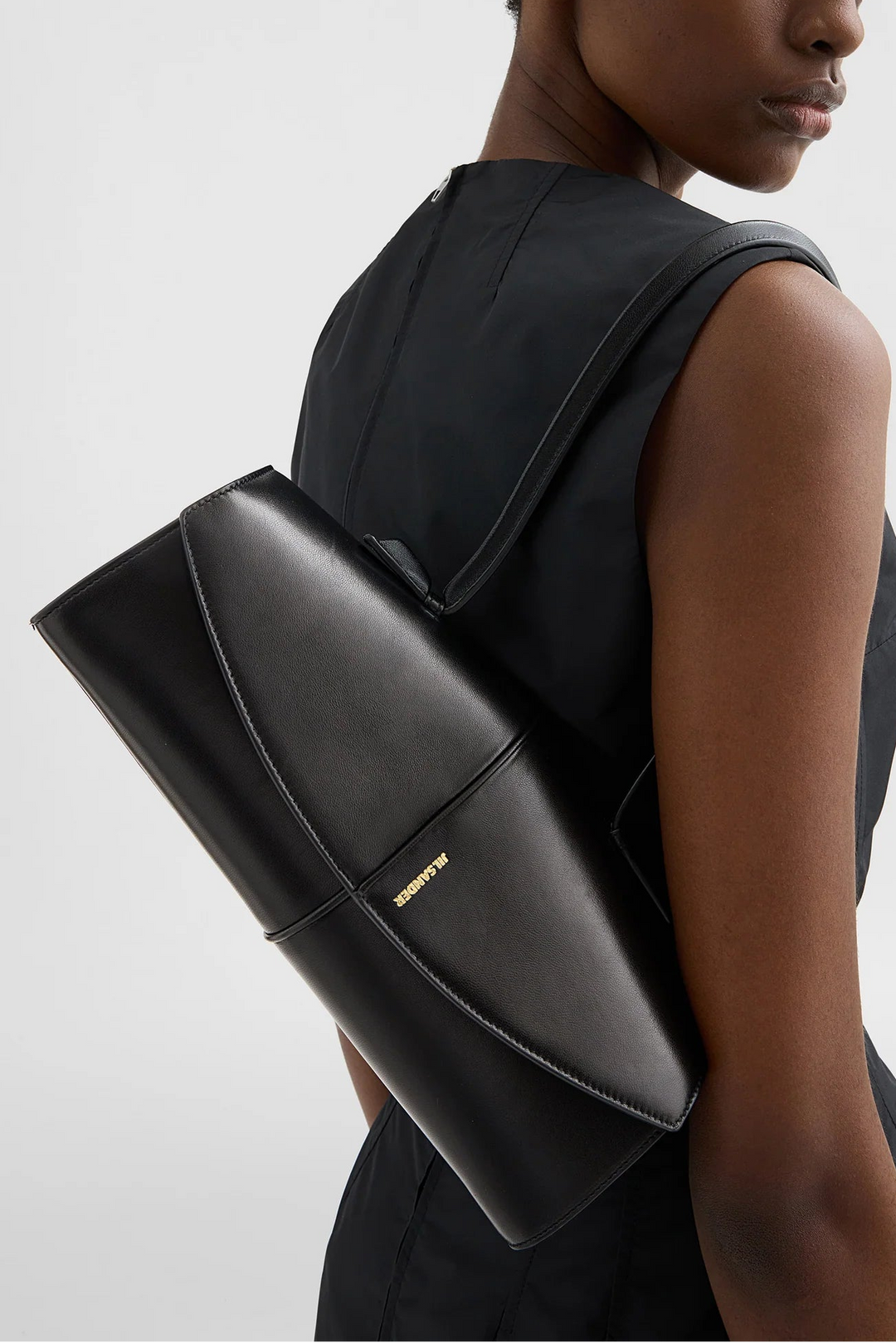 Linea Shoulder
