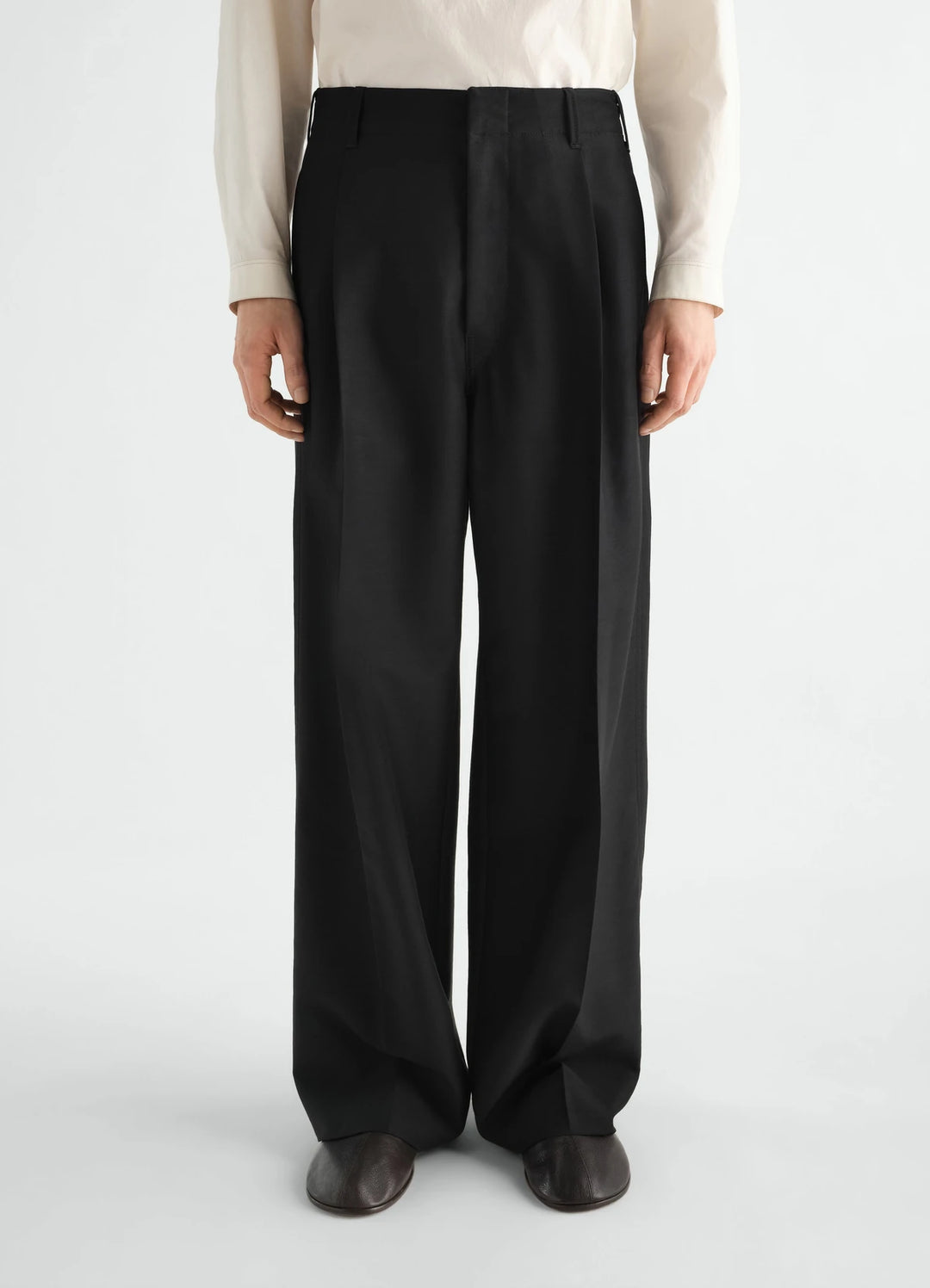 Wool and mohair cloth single-pleated tailored trousers