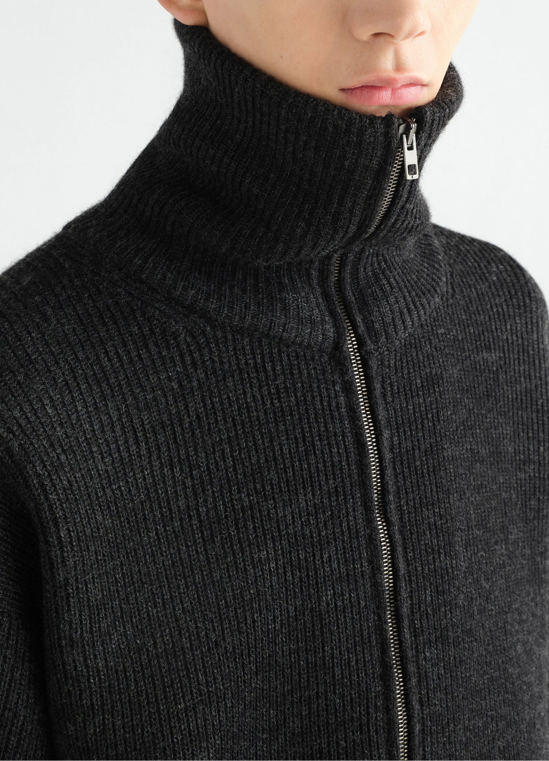 Virgin wool zip cardigan