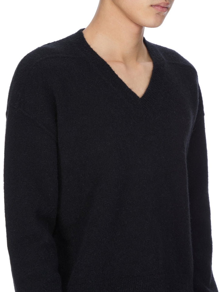 TOMMY V NECK