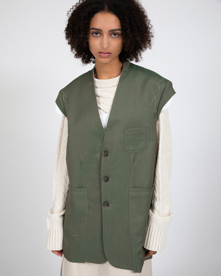 DECONSTRUCTED SLEEVELESS BLAZER