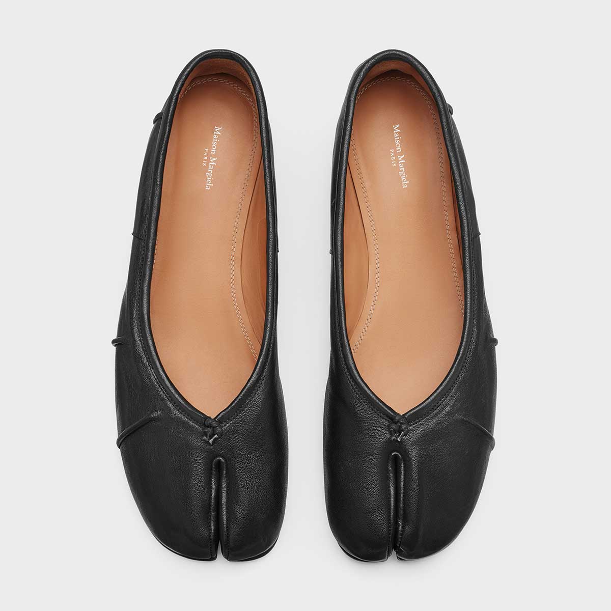 タビ」バレリーナ | Why are you here?