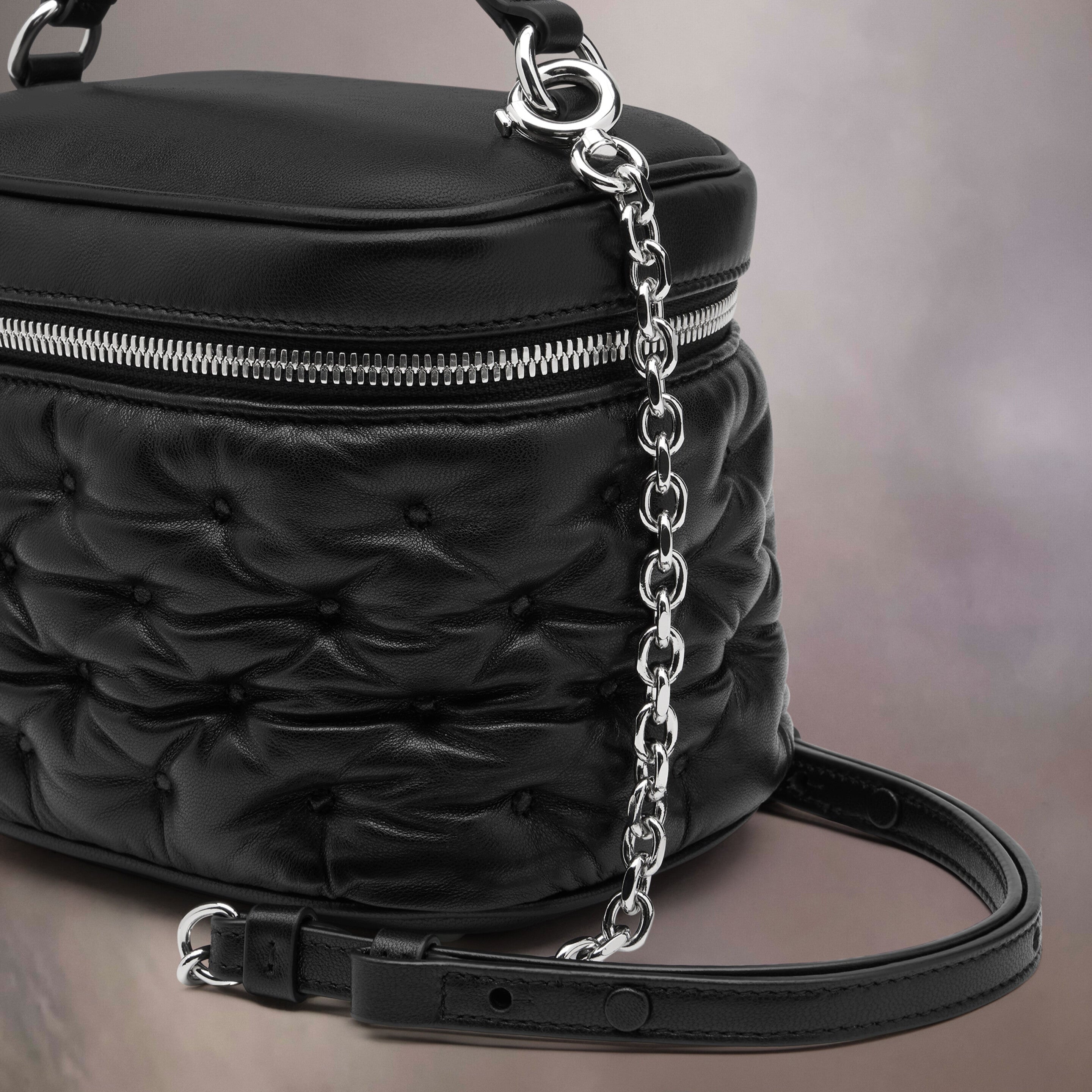 直営店▲Maison Margiela▲Glam Slam Vanity Bag GLAM SLAM VANITY BAG / 335239242009 – satoseni online store