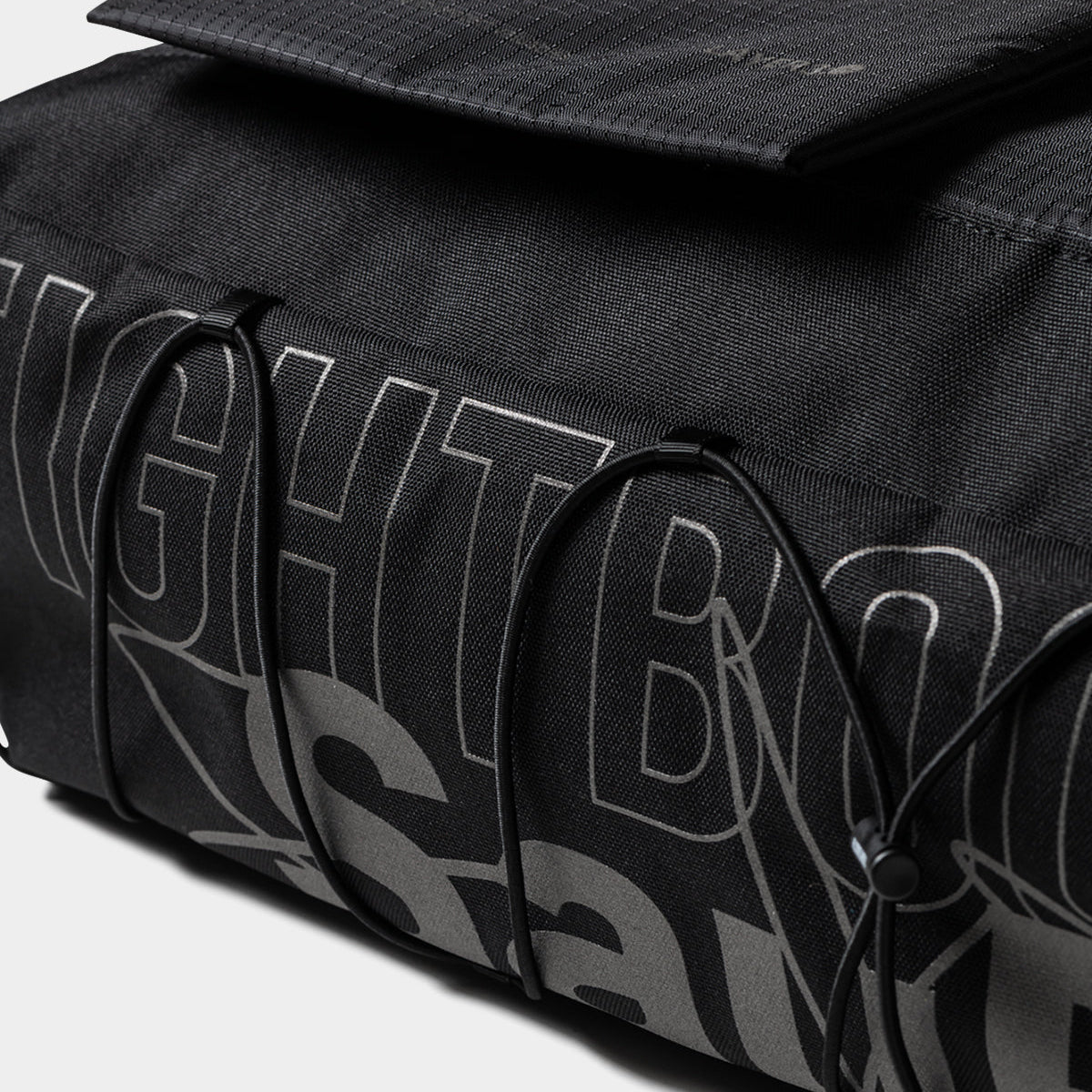 バッグ TIGHTBOOTH x SauRas Being MESSENGER BAG Amazon.co.jp: TIGHTBOOTH x SauRas Being MESSENGER BAG