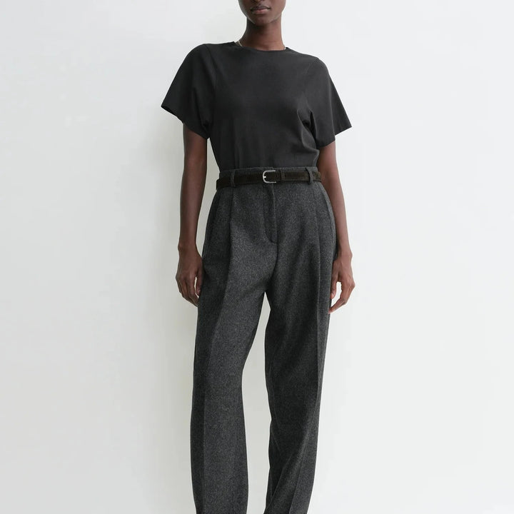 TOTEME - Curved seam tee black