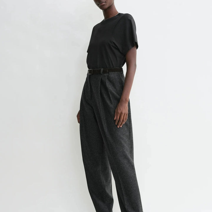 TOTEME - Curved seam tee black