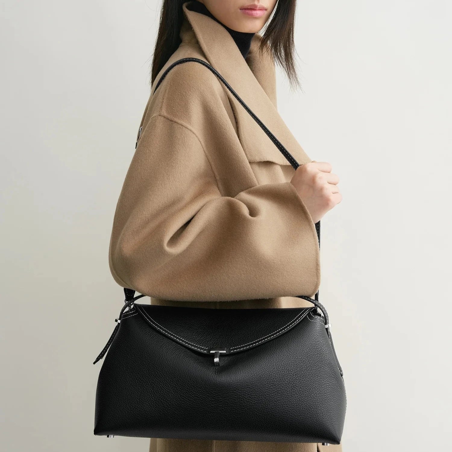 TOTEME | T-Lock grained-leather top handle black bag – Why are you 
