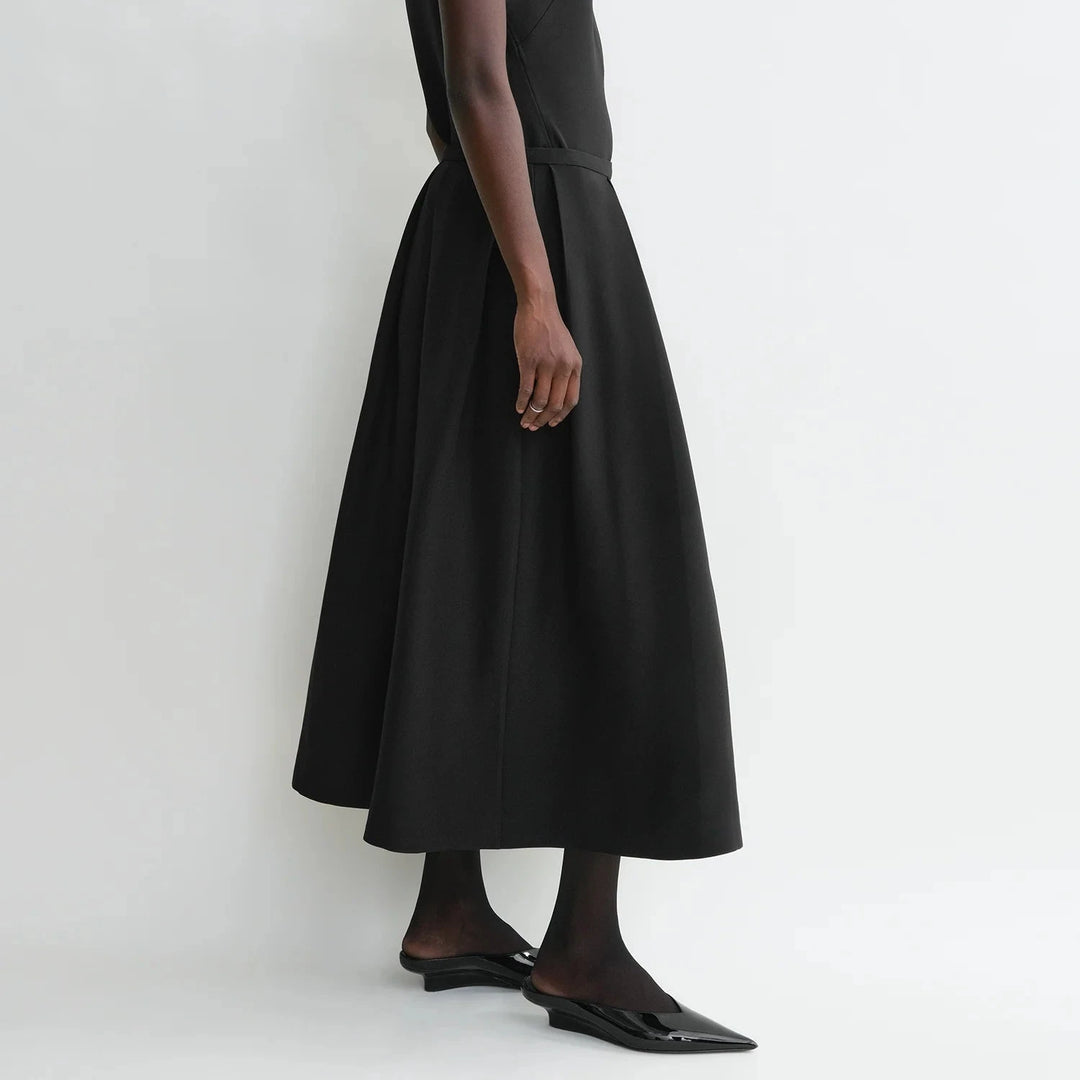 【toteme】ウールシルクツインフラワースカート Wool silk twinflower skirt black | Why are you here?
