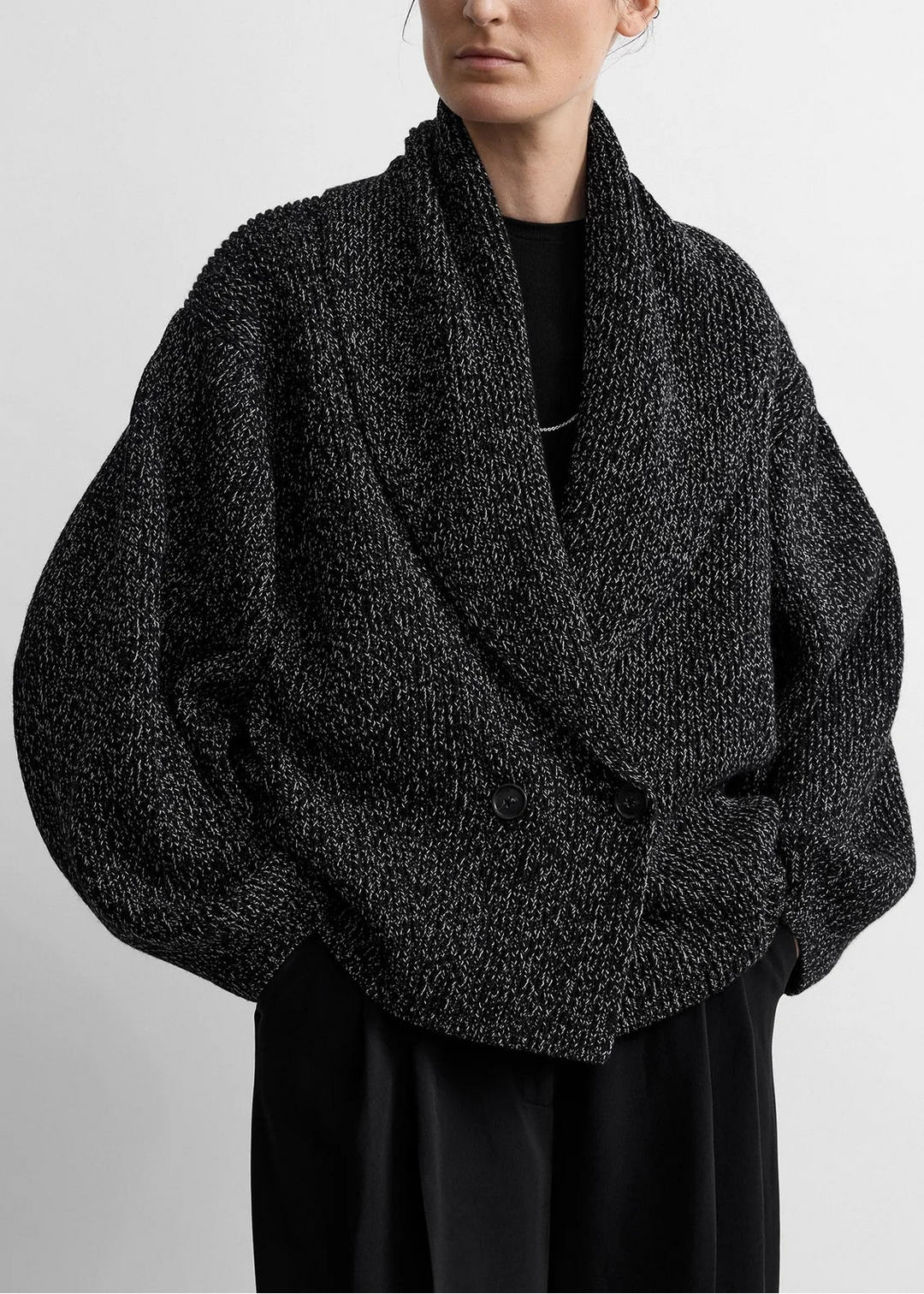 Shawl-lapel cardigan