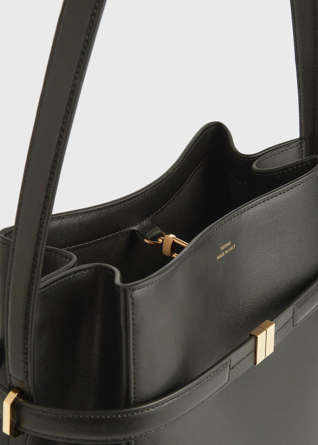 TOTEME - Belted leather bucket bag