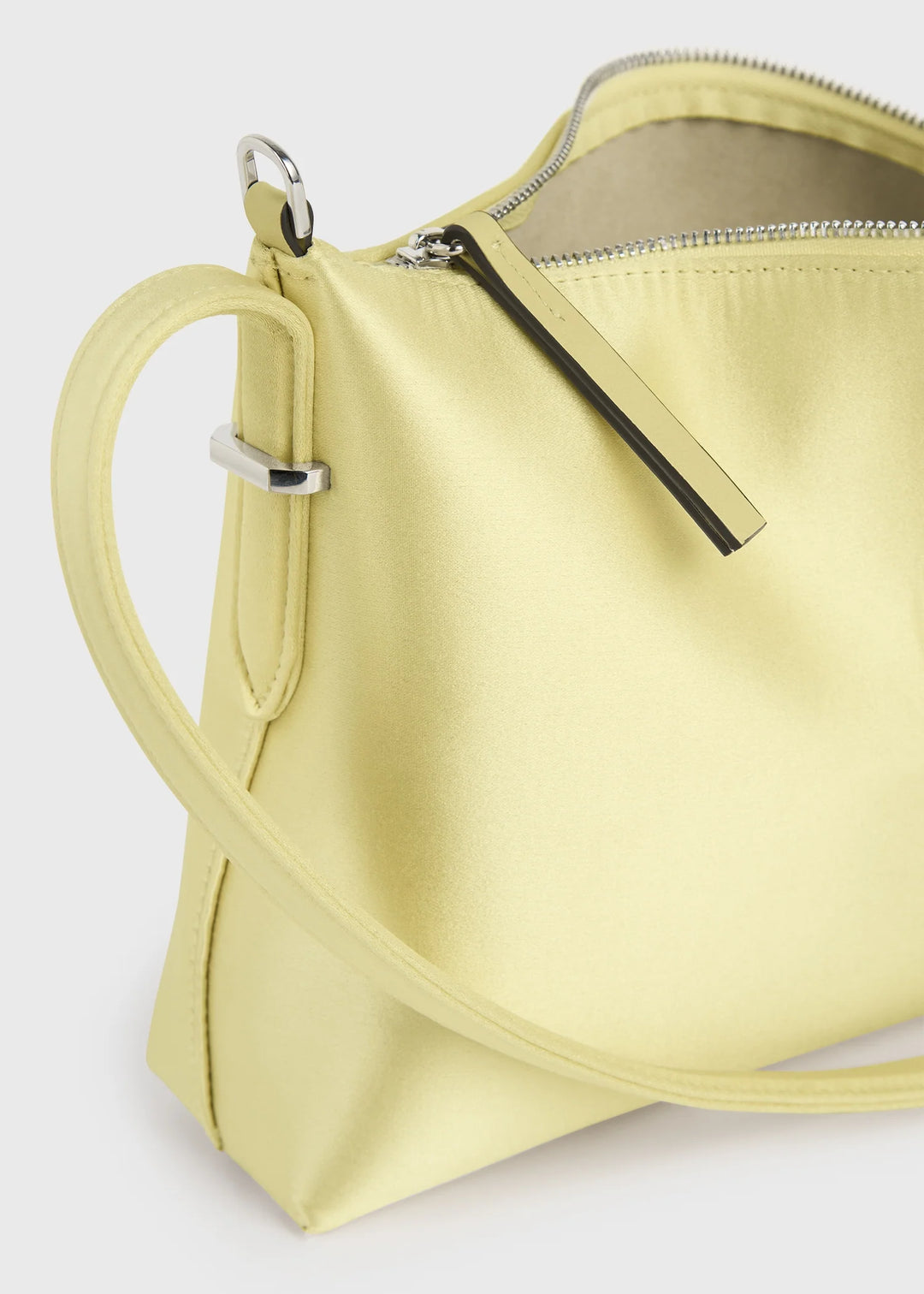 TOTEME - Bevel satin wristlet pale