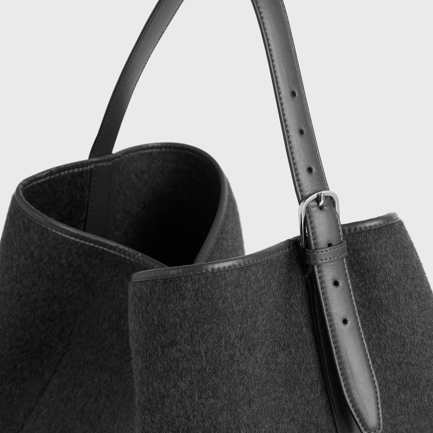 Belted doublé tote | Why are you here?