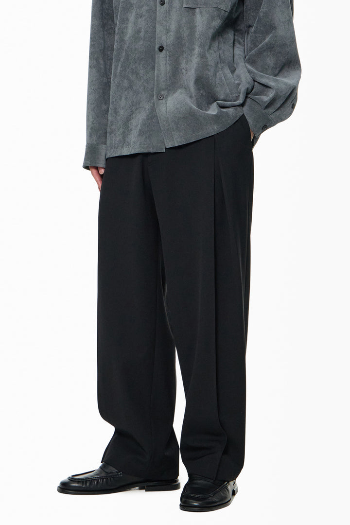 Black Side one-Tuck Wool Pants