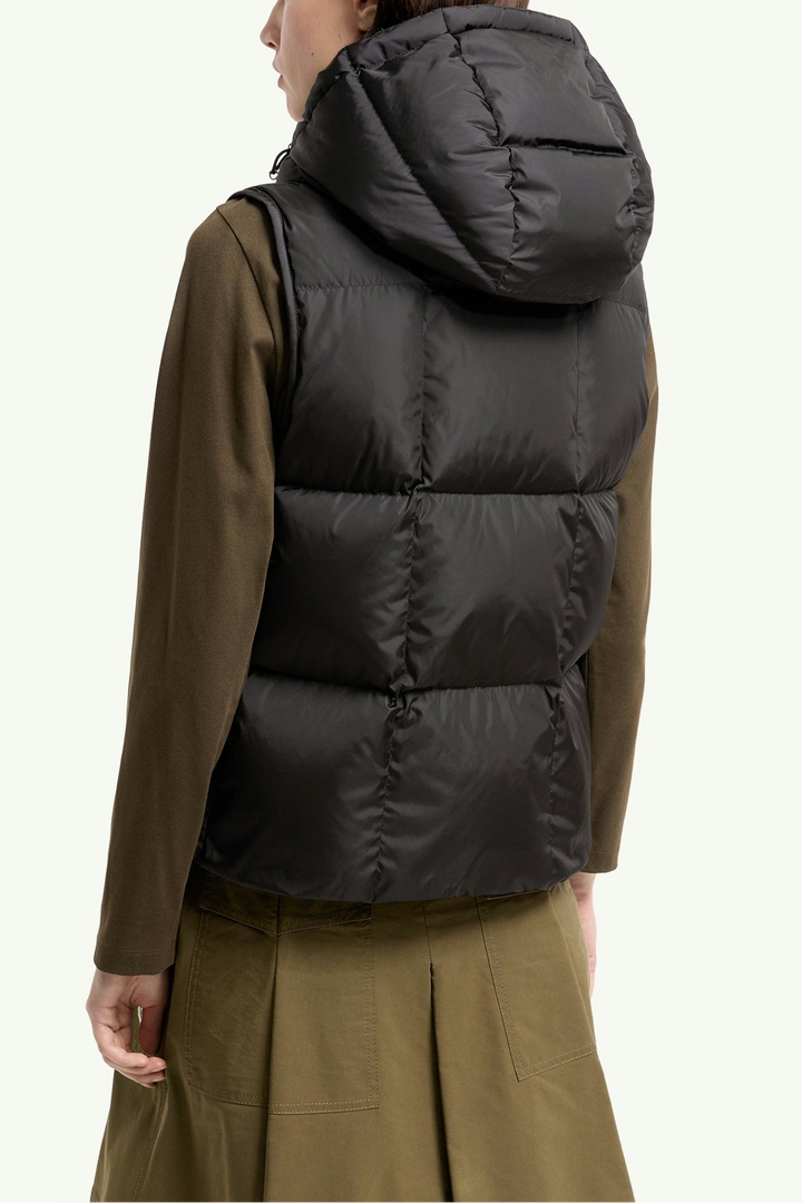 MACAREUX VEST