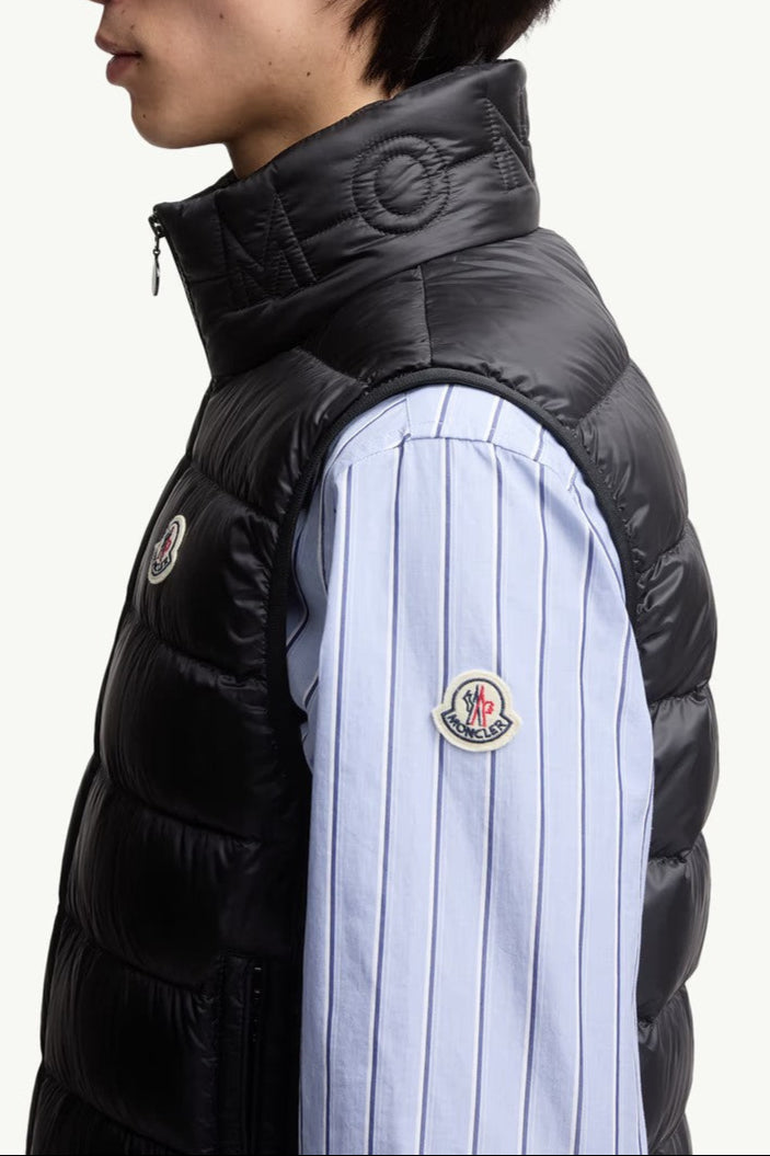 あい　モンクレール　巾着付き　ベスト　美品　S モンクレール MONCLER ダウンジャケット コート リアーヌ ダウン