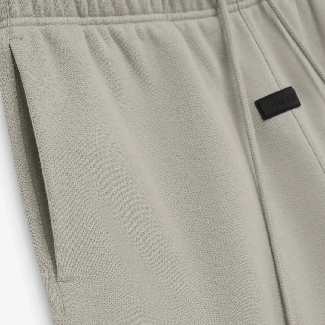 Fear of God ESSENTIALS - Sweat Shorts